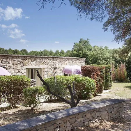 Holiday home Neat With Ac, 3 Km Form The Centre Of *